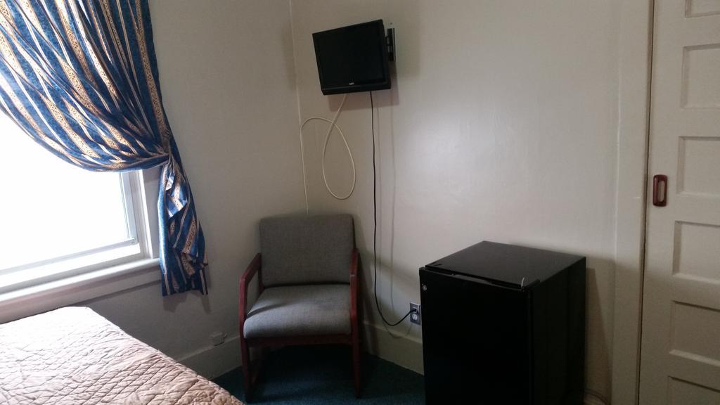 A Voyageur'S Guest House Ottawa Room photo